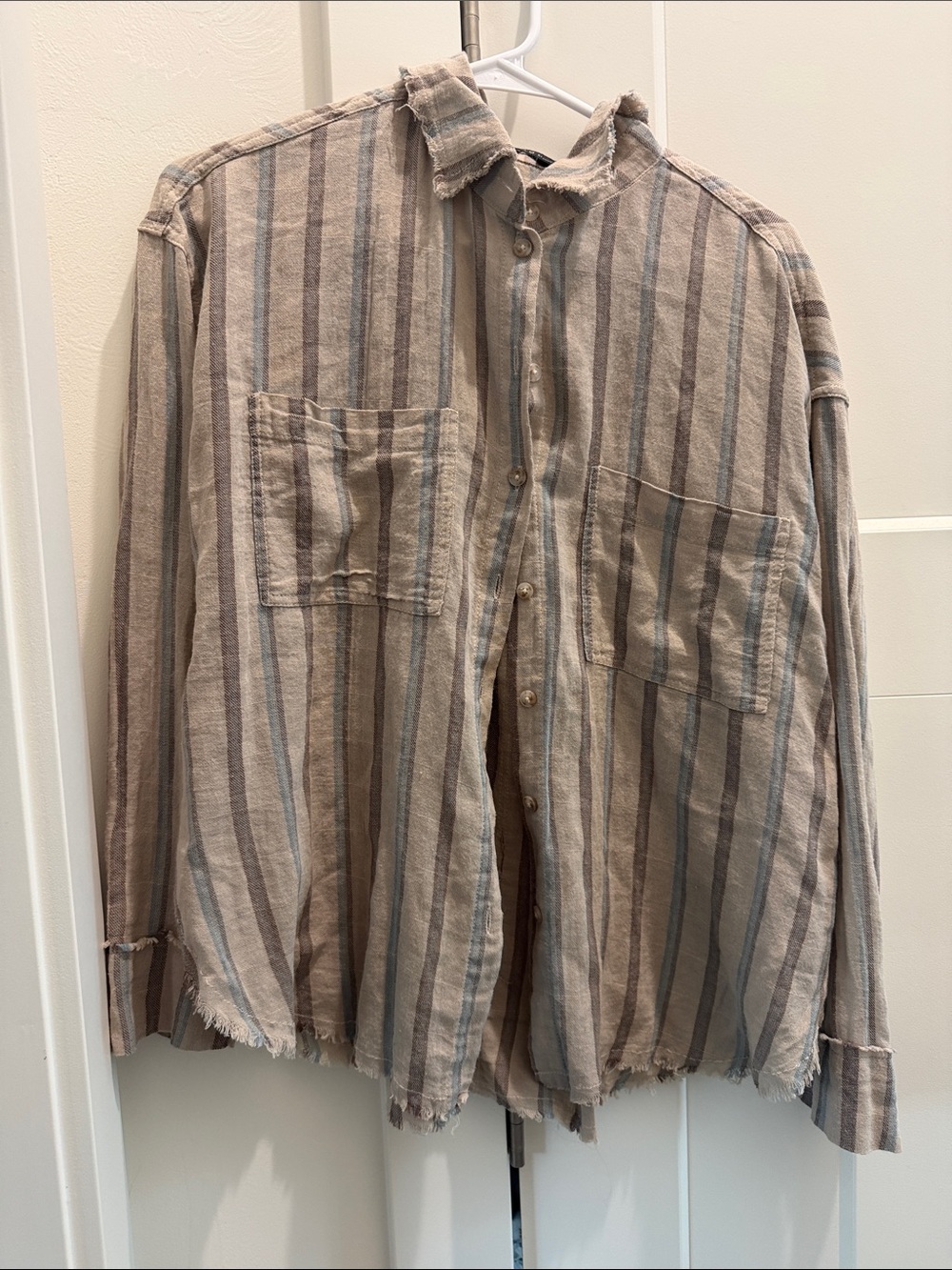 Women’s Striped Button-Down Shirt Jacket in Beige & Blue